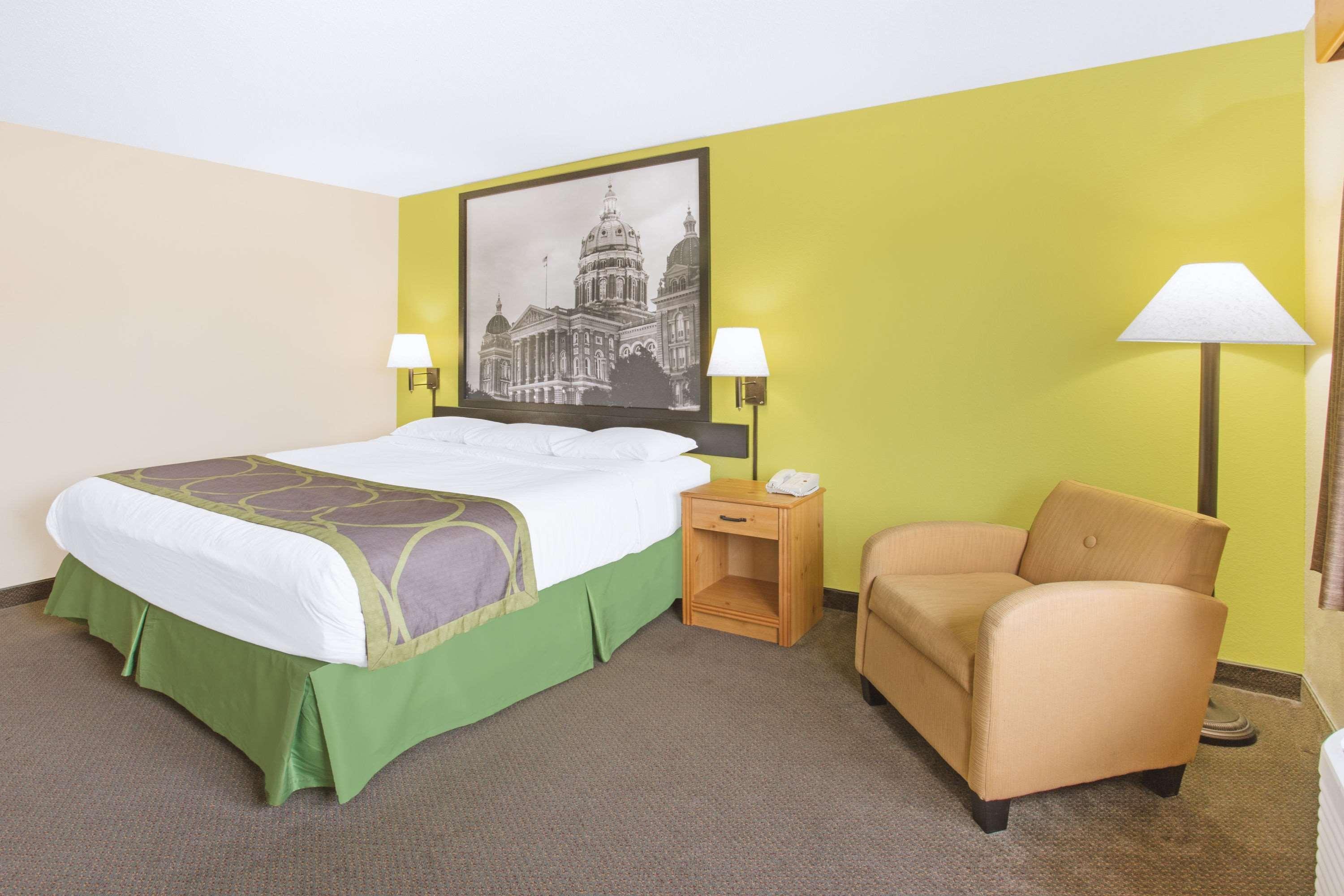 Hotel Super 8 By Wyndham 2*