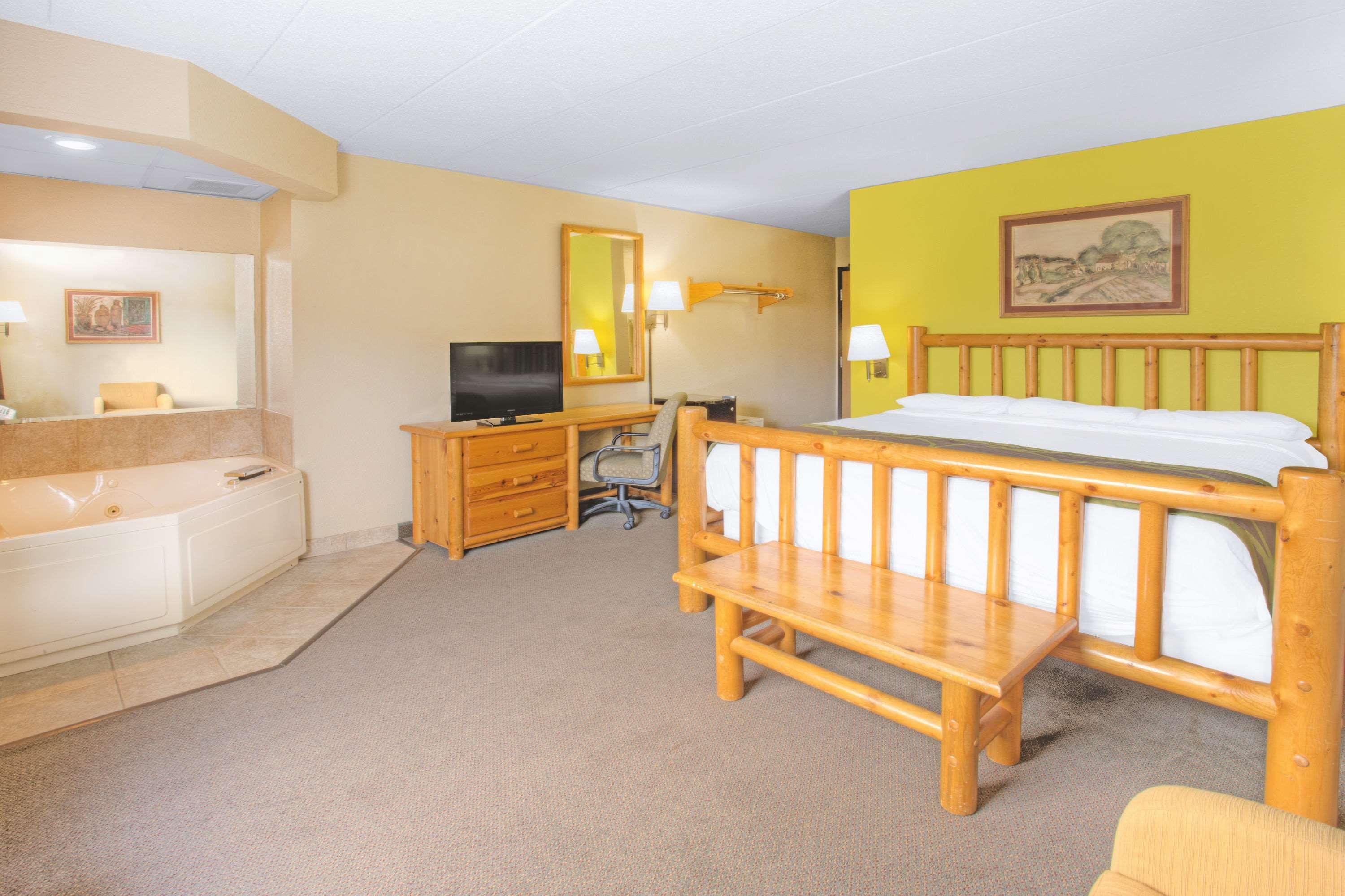Hotel Super 8 By Wyndham