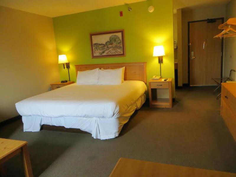 Super 8 By Wyndham 2* Davenport